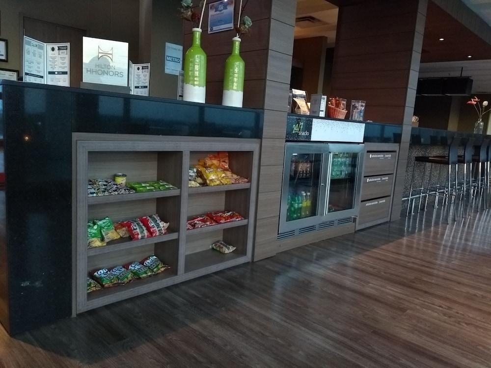 Hampton By Hilton Yopal Hotel Екстериор снимка