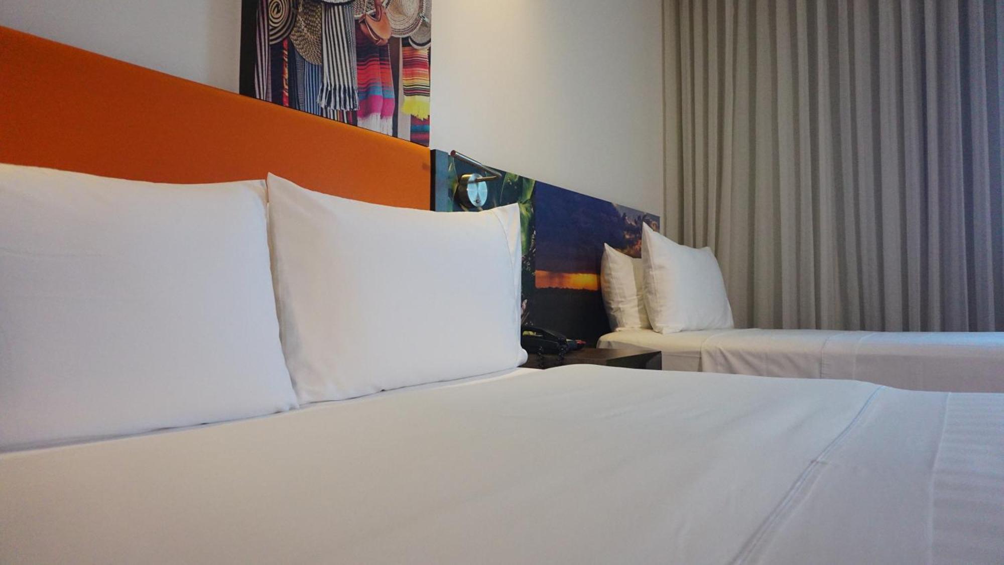 Hampton By Hilton Yopal Hotel Екстериор снимка